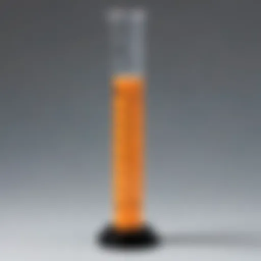 Precision measuring cylinder for accurate liquid volume readings